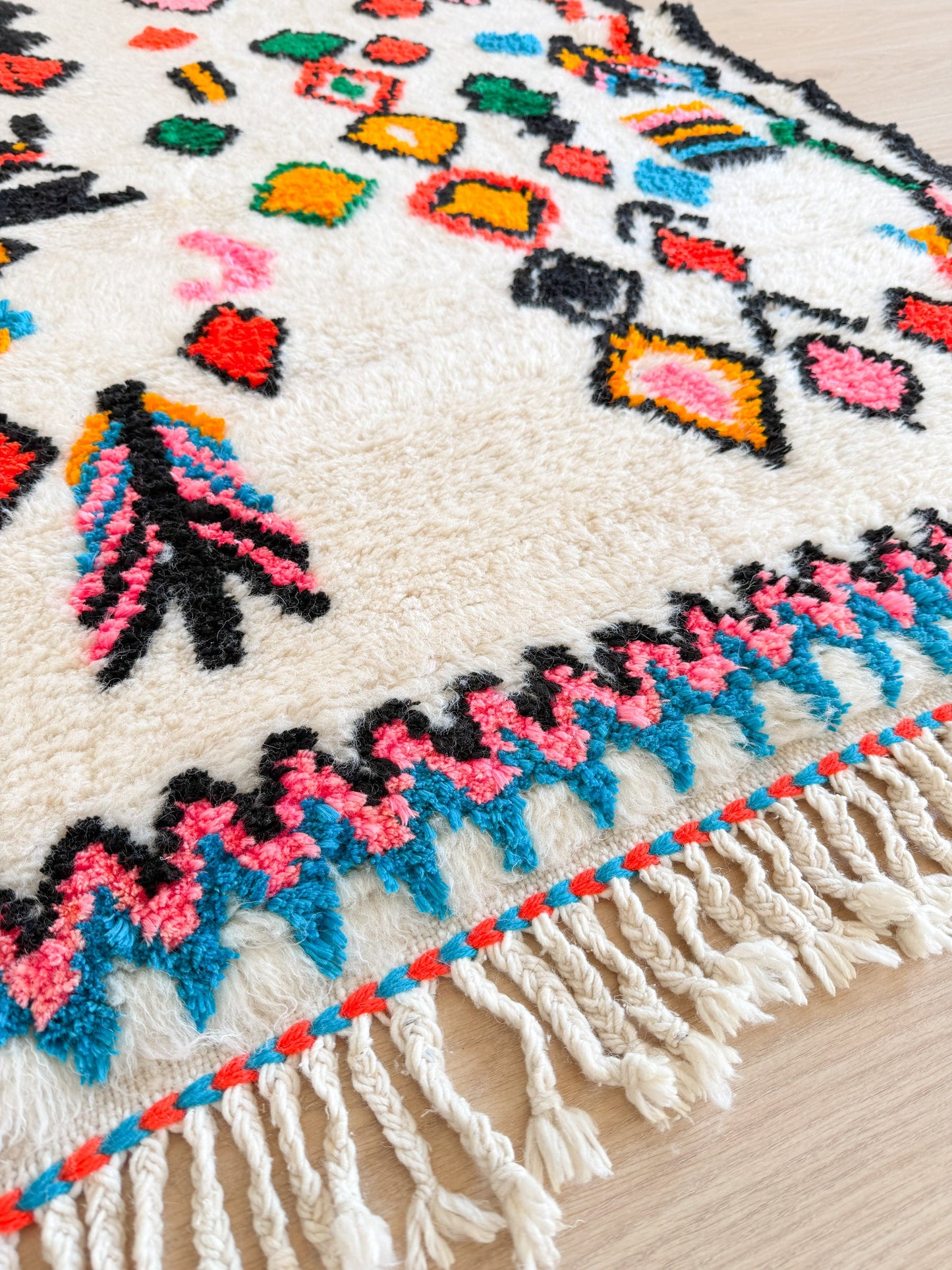 Colorful Berber rug 102 x 166 cm - No. 2344